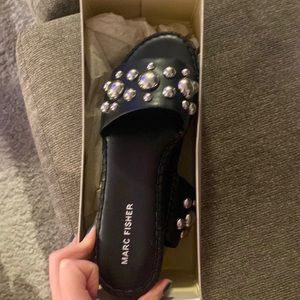 Size 7 NWT Marc Fisher sandal